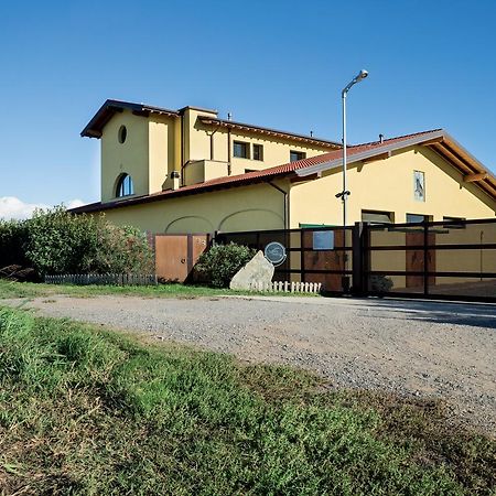 Agriturismo Camisi Qh Cambiago Exterior photo